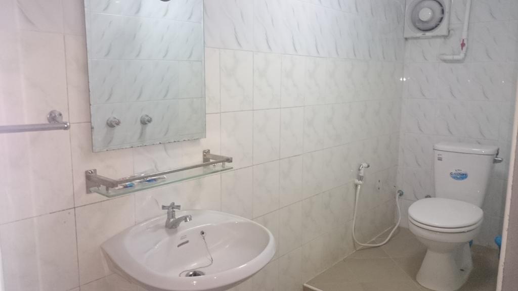 Silver Moon Hotel Rangun Kültér fotó