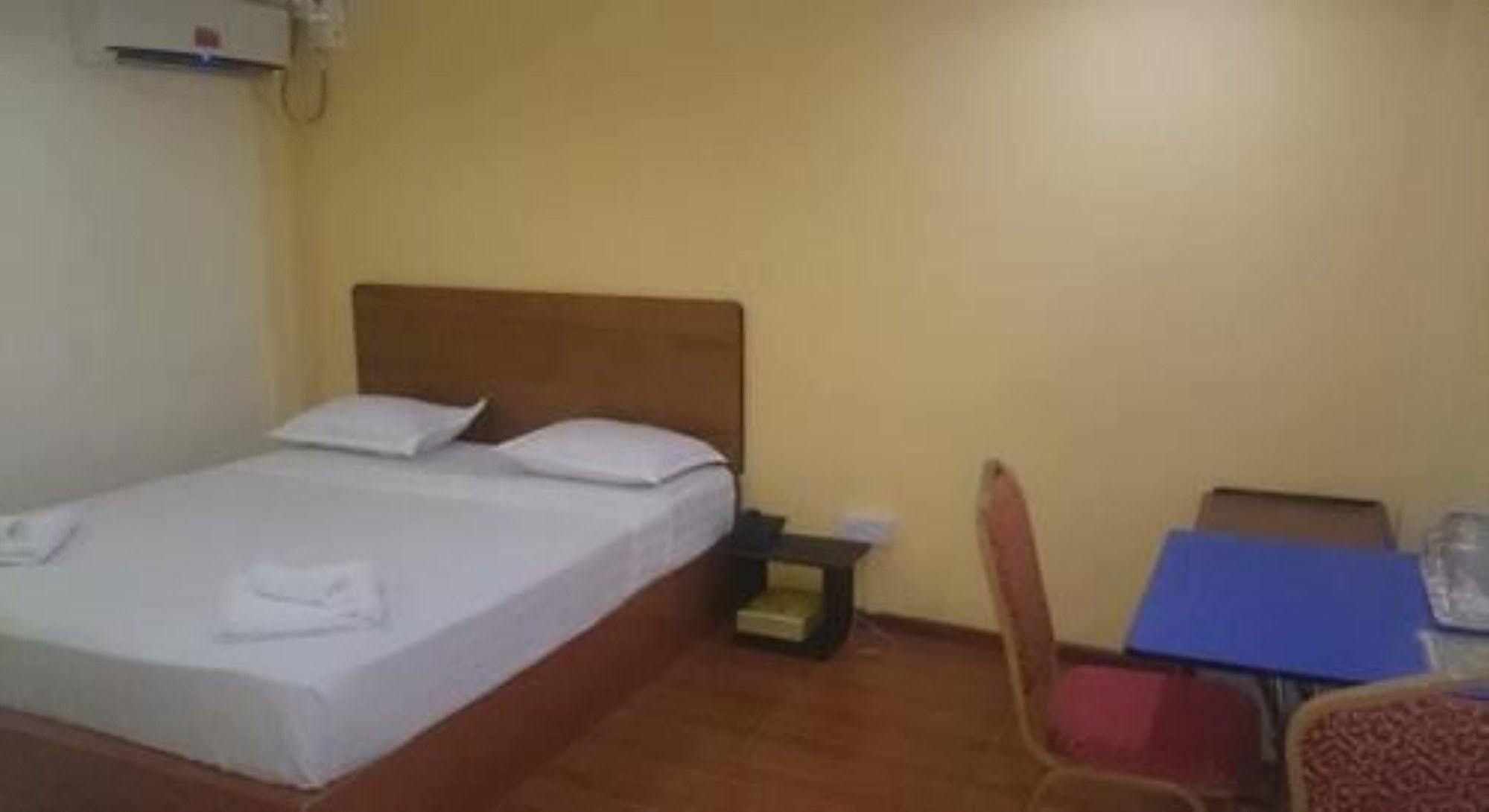 Silver Moon Hotel Rangun Kültér fotó