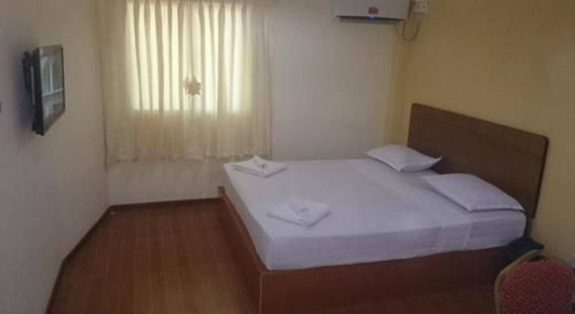Silver Moon Hotel Rangun Kültér fotó